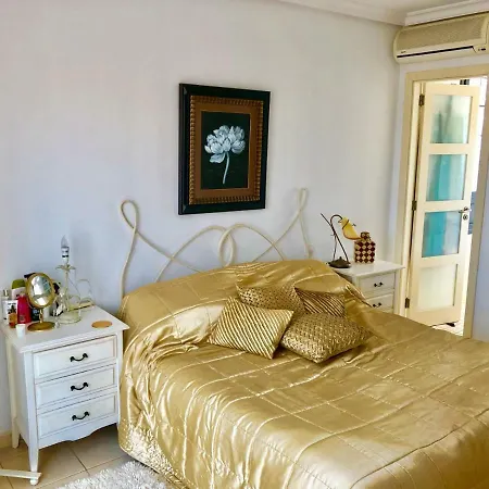 בית נופש Luxury Ocean View