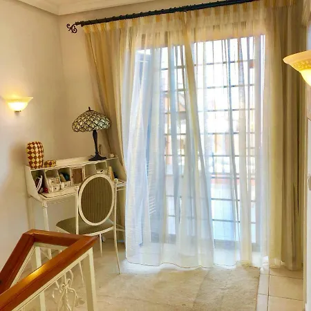 בית נופש Luxury Ocean View *